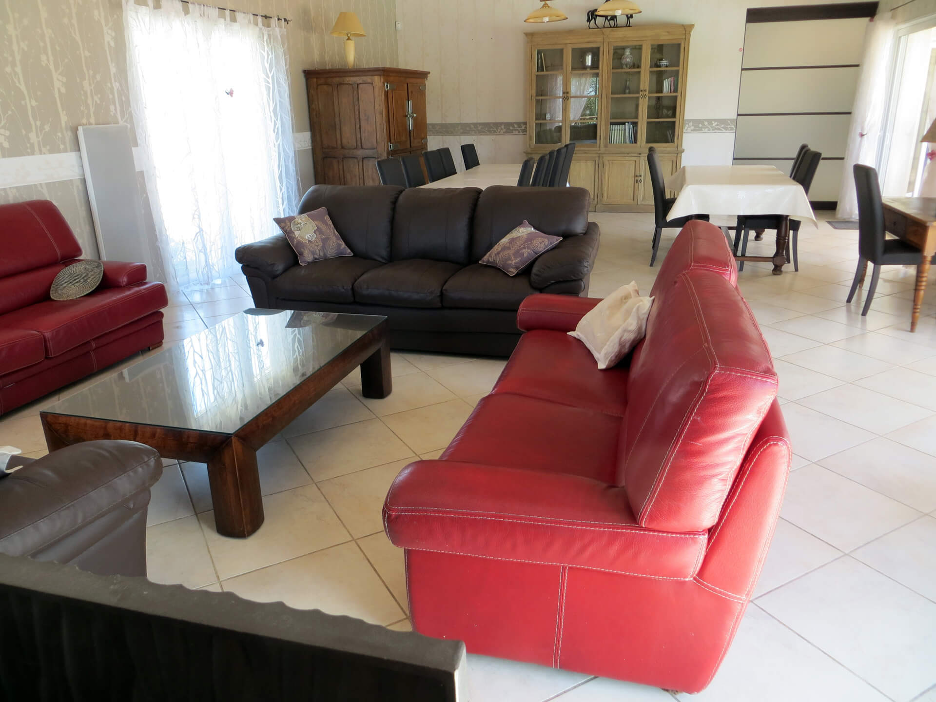 Villa L'Olivière living room