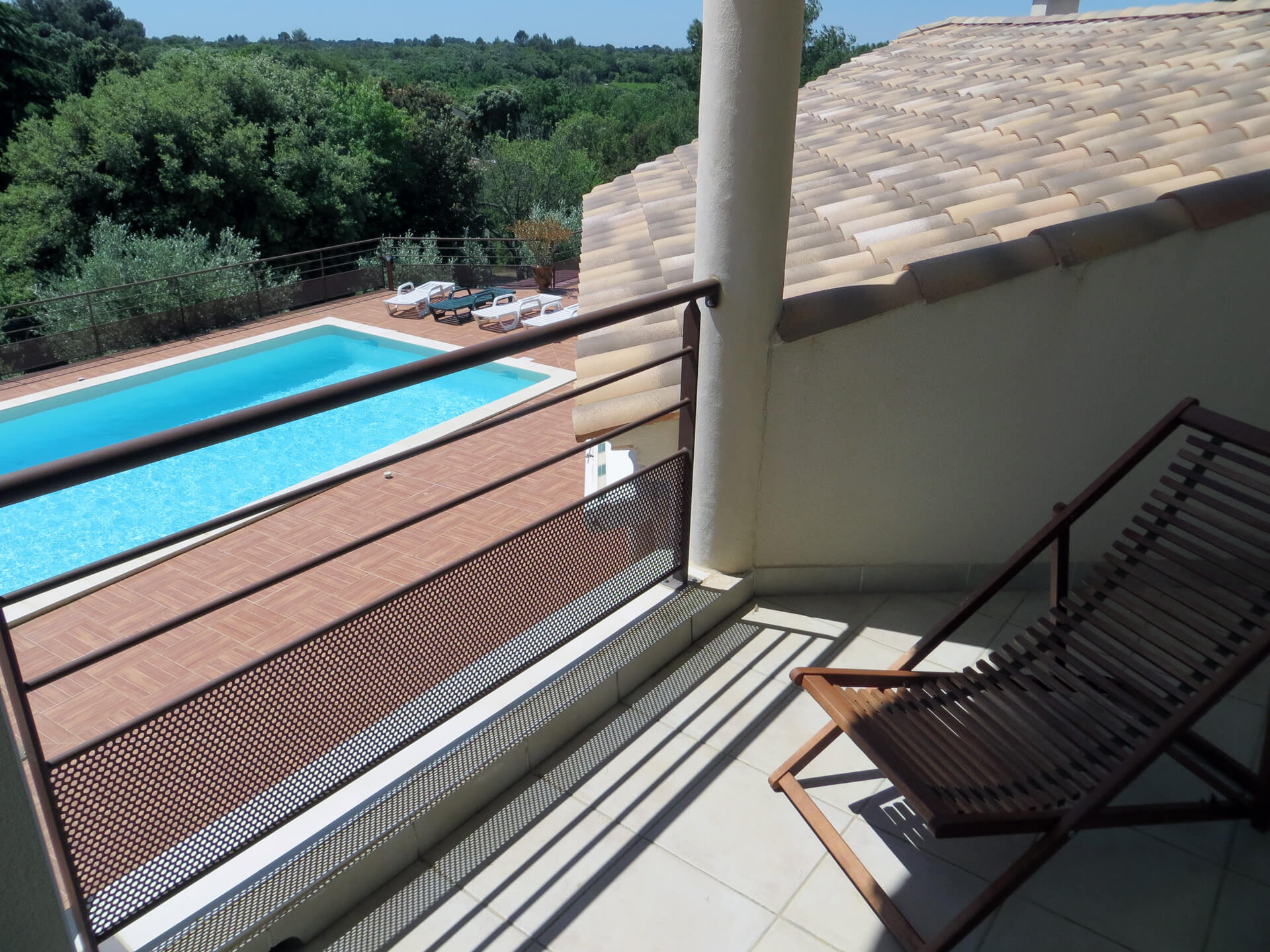 Villa L'Olivière pool view