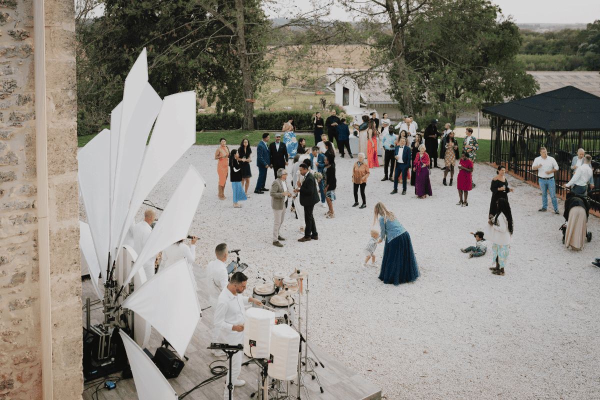 guests listening to a band at the estate