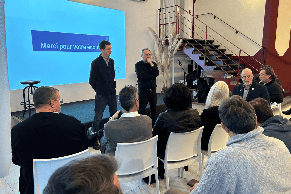 seminar at the estate in Salle Cuverie- Exclusive wedding venue France