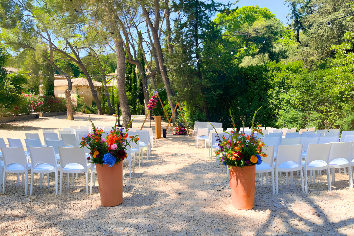 aménagement d'une cérémonie laïques à l'espace L'Ombrière - Lieu de cérémonie laïque
